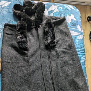 NEW VERA CAPE WITH HOOD